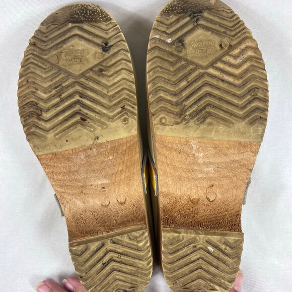 Vintage Swedish Hand Painted Leather and Wood Clogs Size 36 - Picture 4 of 4